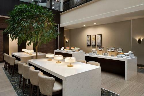 Hotel Embassy Suites Columbus