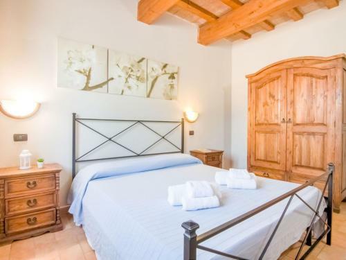 Cozy Farmhouse In Apecchio With Jacuzzi