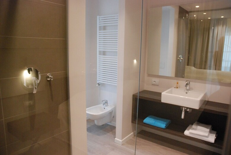 Solho Hotel