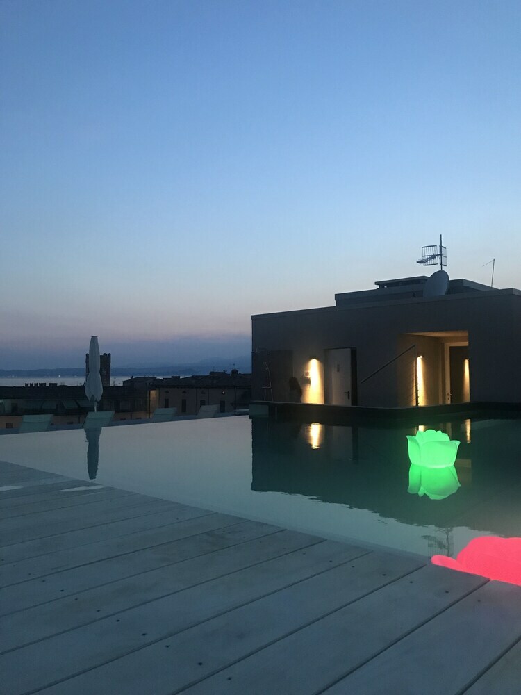 Solho Hotel