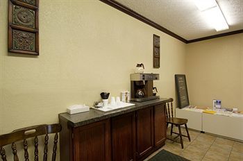 Motel Americas Best Value Inn-columbus/north