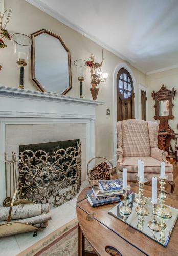 Daisy Hill Bed And Breakfast