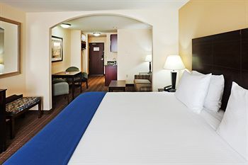 Holiday Inn Express And Suites Hotel - Pauls Valley