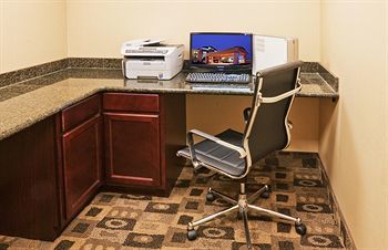 Holiday Inn Express And Suites Hotel - Pauls Valley