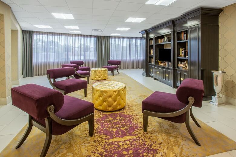 Crowne Plaza Saddle Brook, An Ihg Hotel