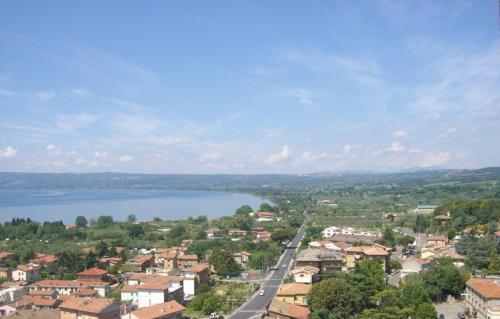 Casetta Sul Lago