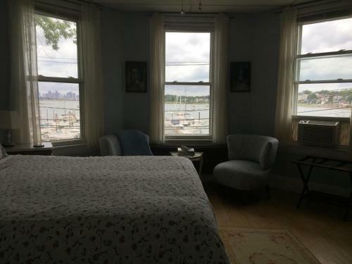Harrington House Bed & Breakfast