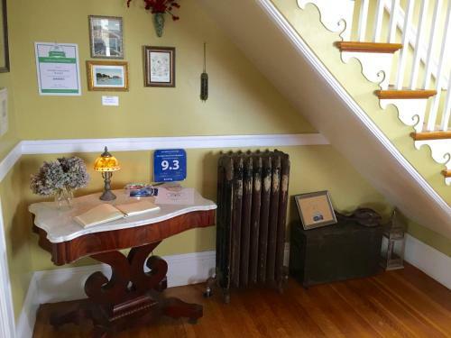Harrington House Bed & Breakfast