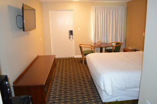 Ayer Motor Inn