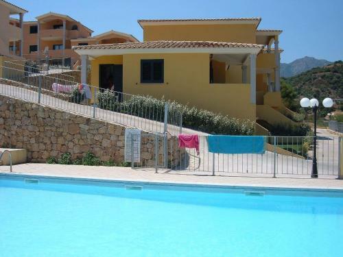 Residence With Swimmingpool Big Terrace And Garden