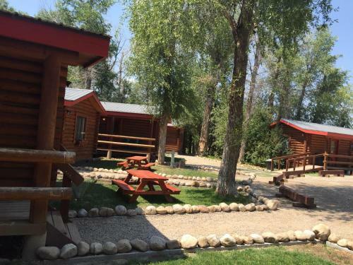 Lodge Teton Valley Cabins