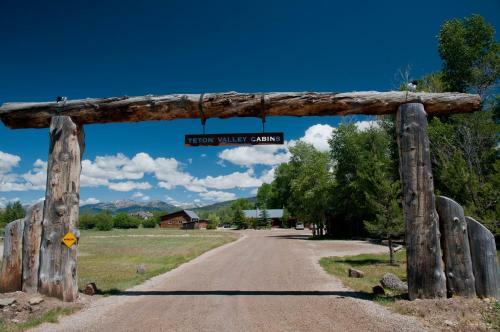Lodge Teton Valley Cabins