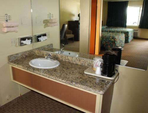 Lake View Lodge