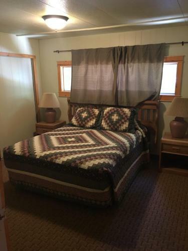 Lake View Lodge