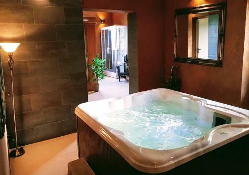 Hostal Arts Club Boutique Hotel & Spa