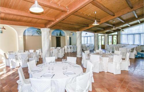 Nine-bedroom Holiday Home In Perugia -pg-
