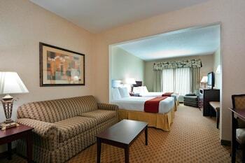Holiday Inn Express Hotel & Suites Harriman