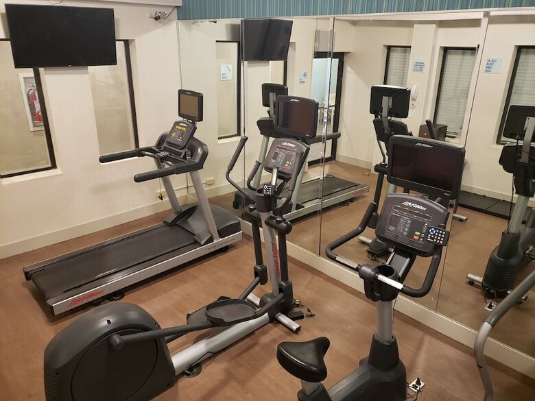 Holiday Inn Express Hotel Pittsburgh-north/harmarville