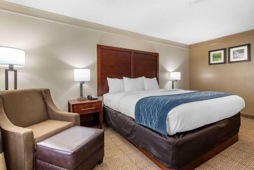 Holiday Inn Express Hotel & Suites Newark-heath