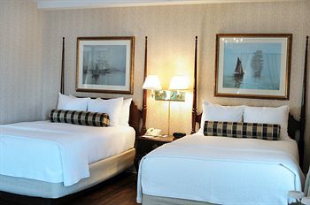 Hotel Molly Pitcher Inn