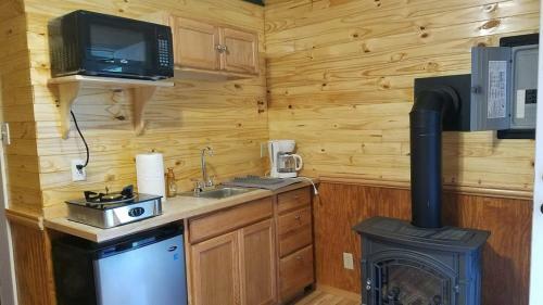 Maple Lodge Cabins
