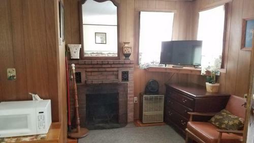 Maple Lodge Cabins