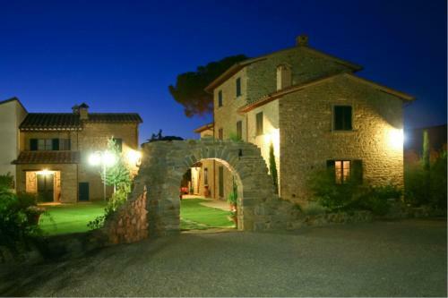 Le Casine-perignano-spinelli Apartment Pool T490370