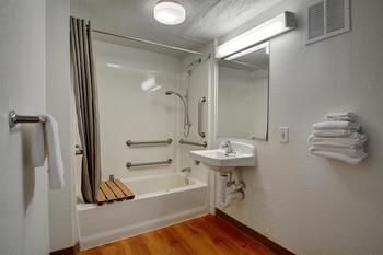 Motel 6 Springfield - Chicopee