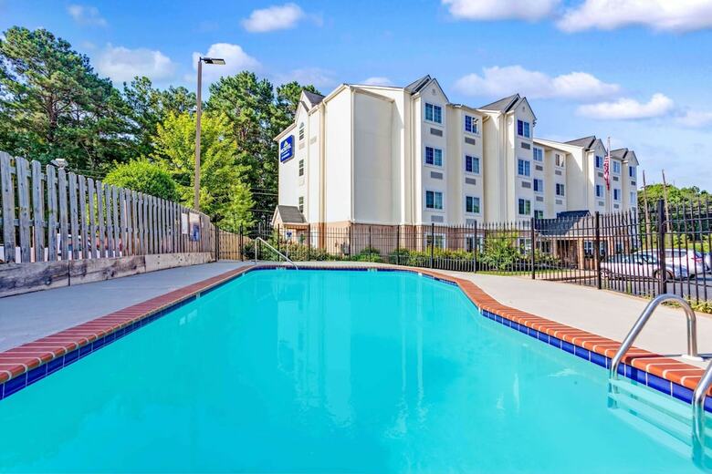 Hotel Microtel Inn & Suites By Wyndham Bremen