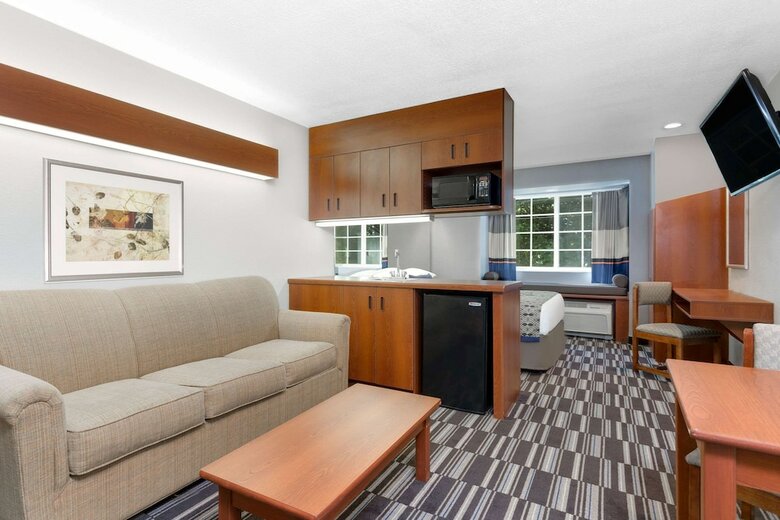 Hotel Microtel Inn & Suites By Wyndham Bremen