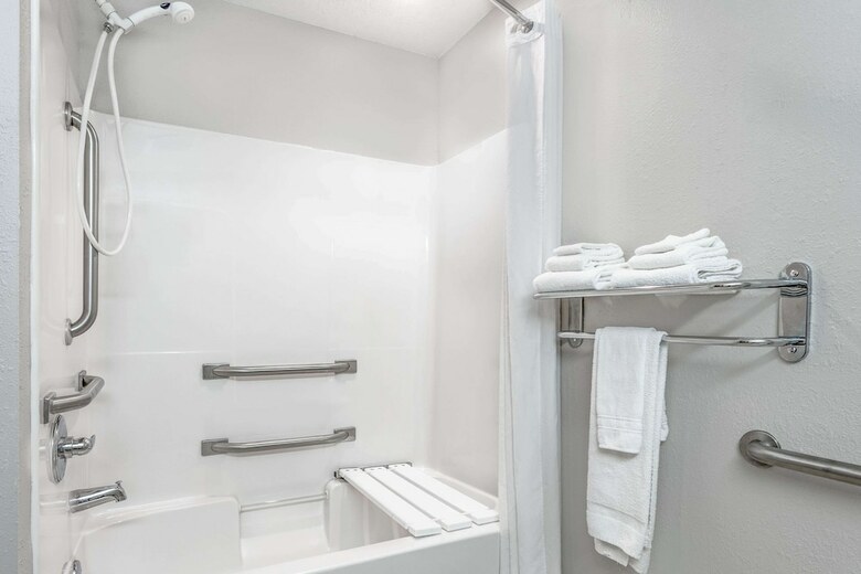 Hotel Microtel Inn & Suites By Wyndham Bremen