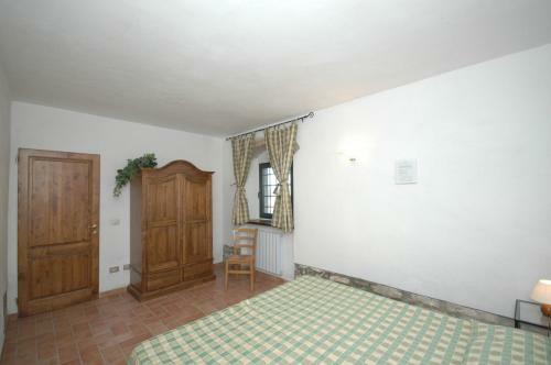 Dicomano Apartment Sleeps 6 Pool