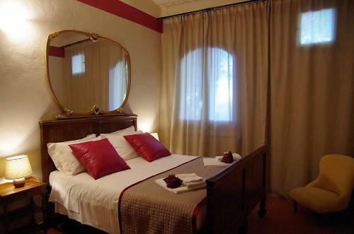 Dolciano Villa Sleeps 4 Pool Wifi