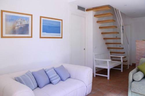 Donnalucata Villa Sleeps 6 Pool Air Con Wifi