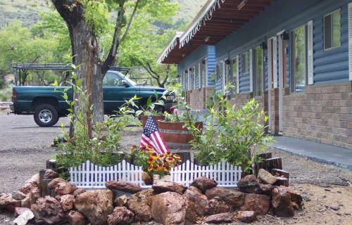 Toiyabe Motel