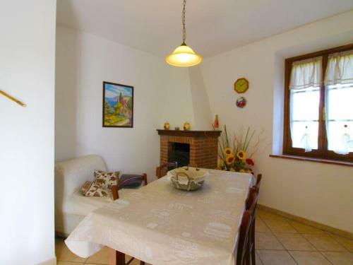 Fattoria Spedaletto Villa Sleeps 8 Pool Wifi