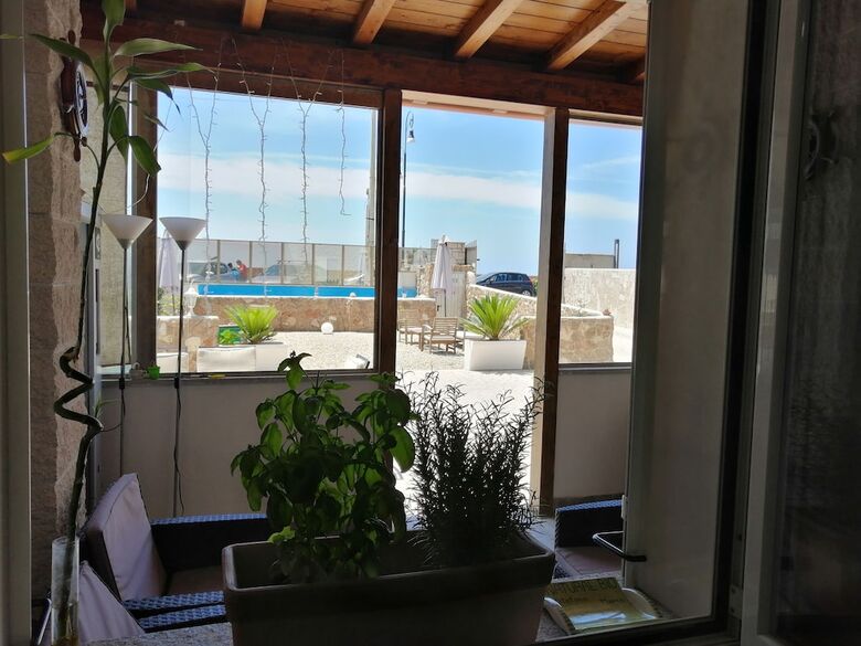 Bed & Breakfast Albachiara Guest House