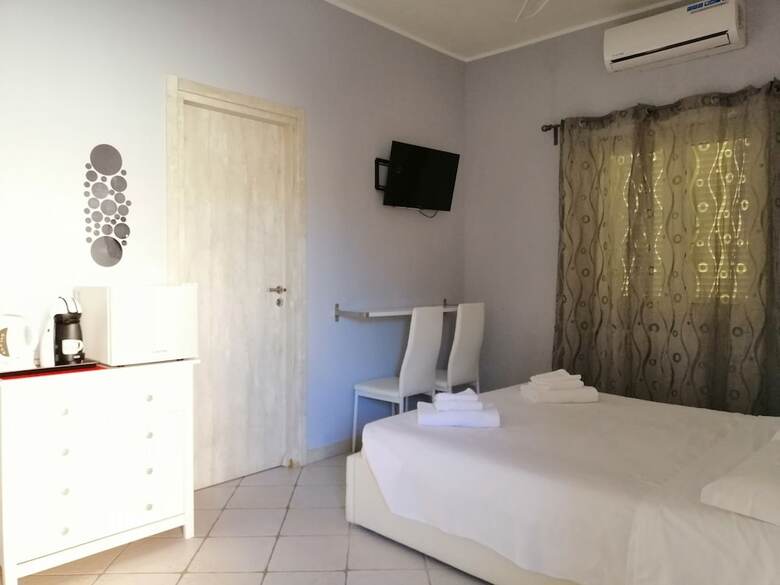 Bed & Breakfast Albachiara Guest House