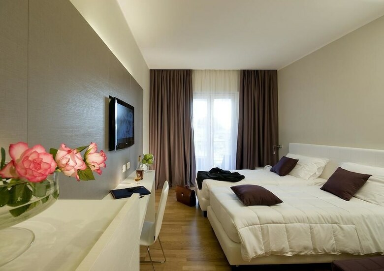 Bed & Breakfast Domus Porto Di Traiano Resort