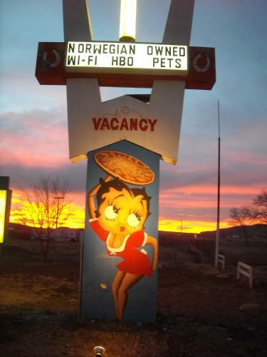 Stagecoach 66 Motel