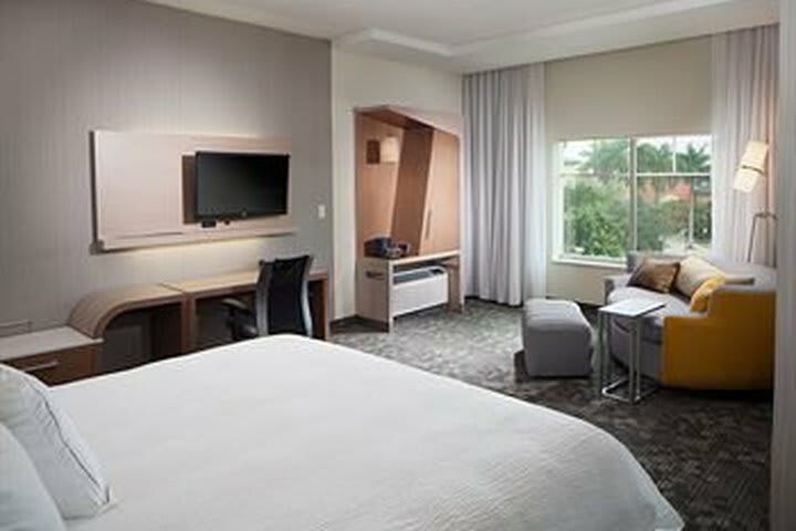 Hotel Courtyard By Marriott Palm Beach Jupiter