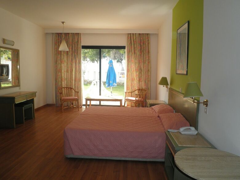 Hotel Park Beach(.)