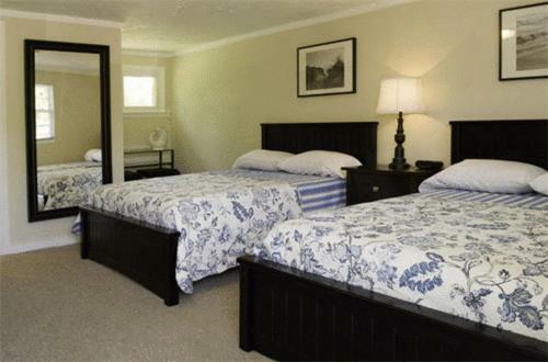 Hotel Santuit Inn