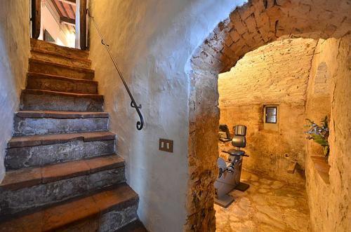 Vertine Villa Sleeps 8 Pool Air Con