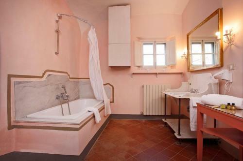 Badia Coltibuono Apartment Sleeps 5 Pool