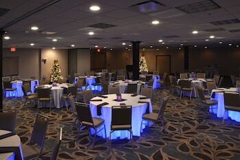 Hotel Holiday Inn Canton-belden Village