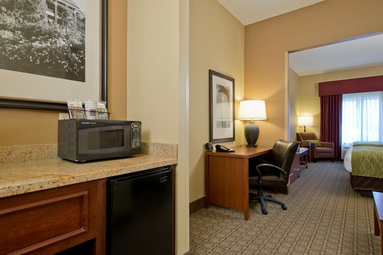 Hotel Comfort Suites Starkville