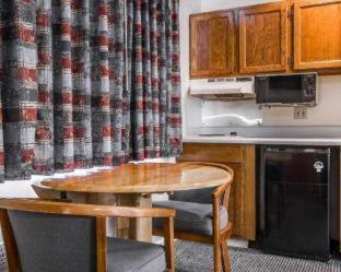 Hotel Rodeway Inn Saco