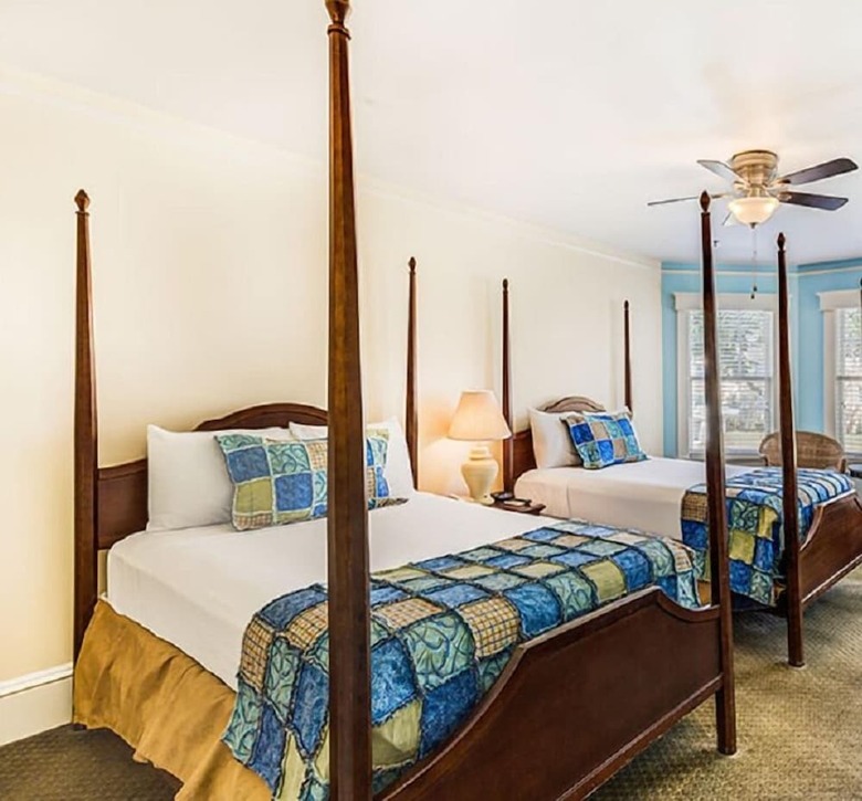 Hotel Lakeside Inn