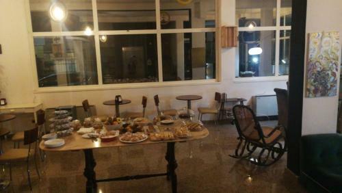Hotel Antares Garn�